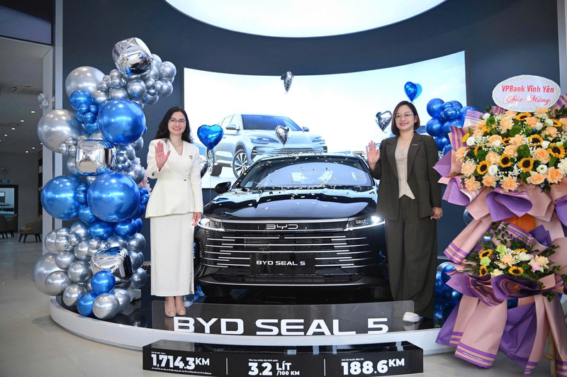 BYD Vĩnh Phúc Ra Mắt BYD Seal 5 DM-i Super Hybrid: Sedan Lai Điện Đáng Mong Đợi Nhất 2025