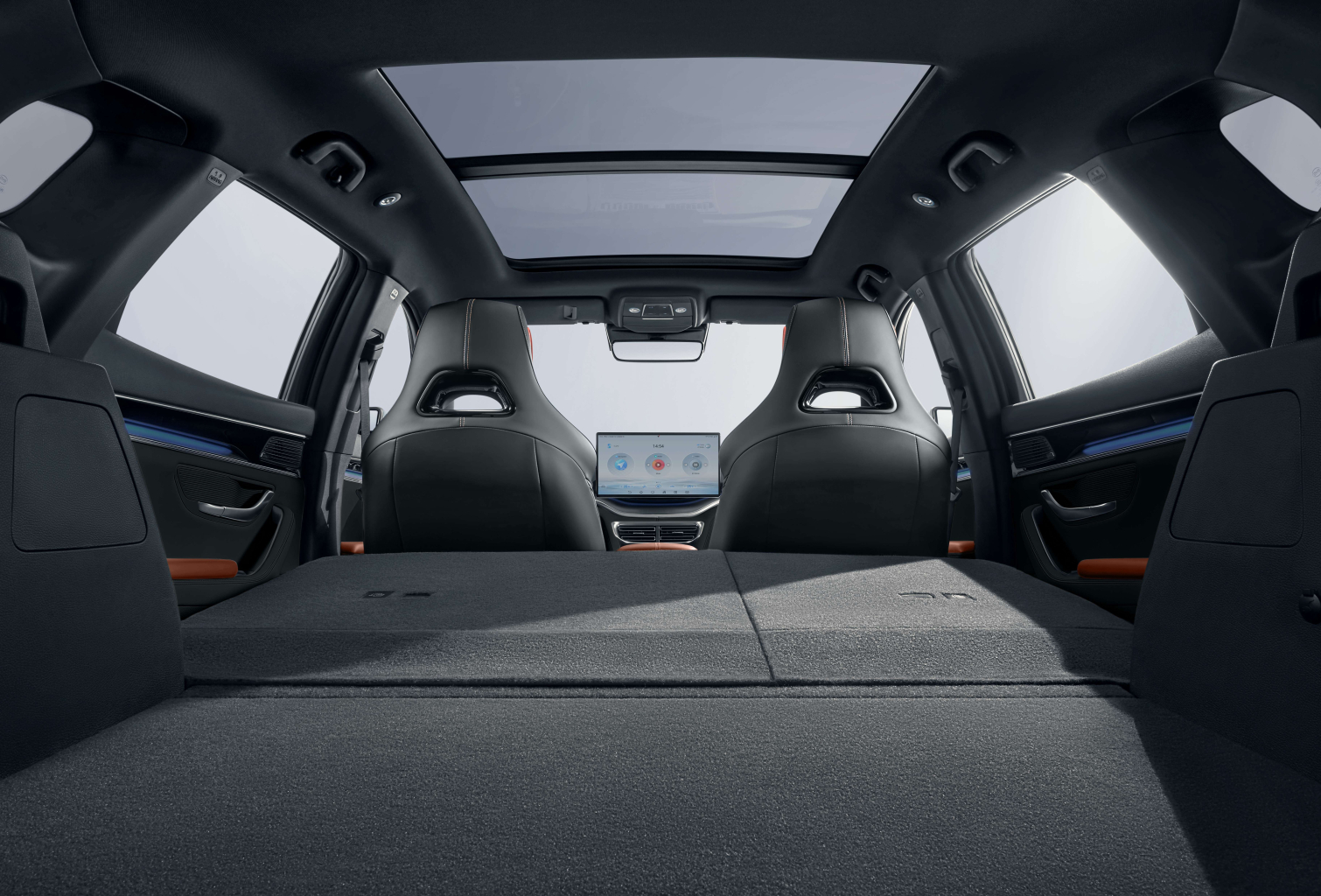 Khoang chứa rộng rãi, linh hoạt